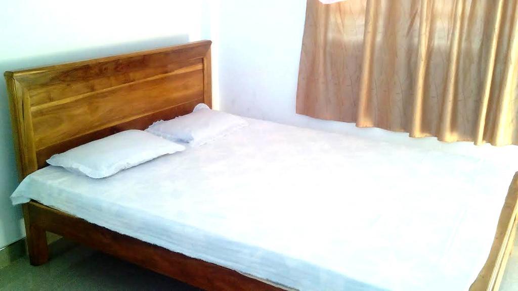 Parakum Rest Rooms Полоннарува Экстерьер фото